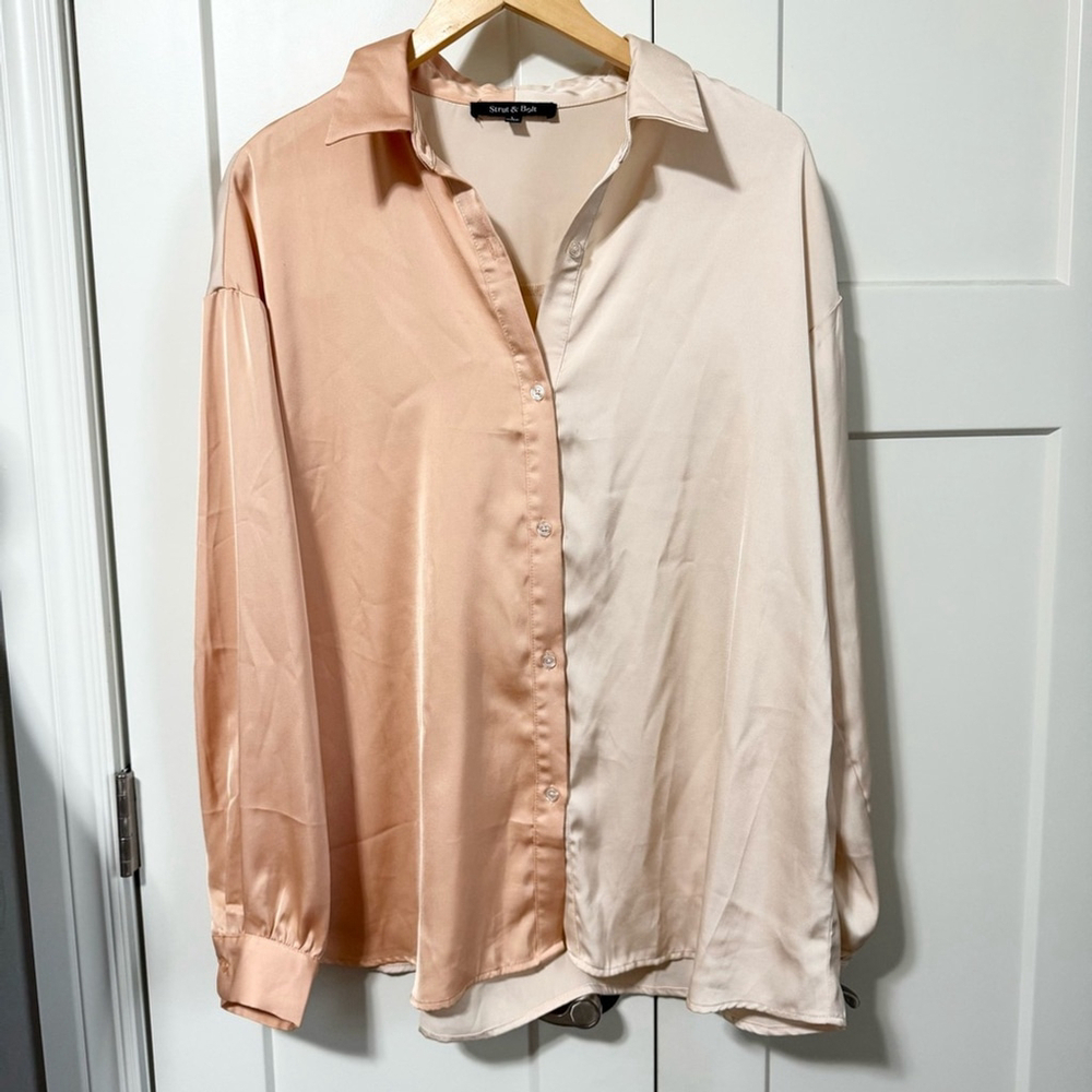 Strut & Bolt Elegant Two-Tone Women's button down Blouse Size Large